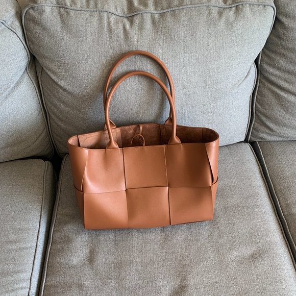 Hand Crafted Handbags - Arco women brown leather tote bag